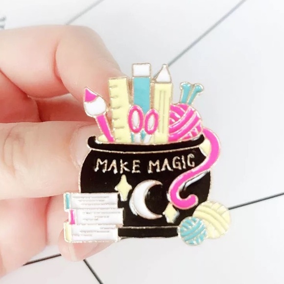 🎁 Bundle 3 for $30 🎁 NEW Make Magic Craft Maker Large Enamel Pin Brooch - Picture 2 of 4